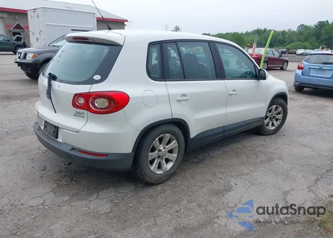 2010 Volkswagen Tiguan S from USA, damaged, VIN WVGBV7AX2AW524632